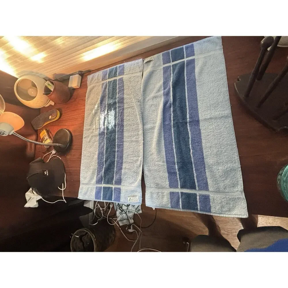 Pair Of Vintage Fieldcrest Royal Velvet Mid Century Modern Hand Towels USA